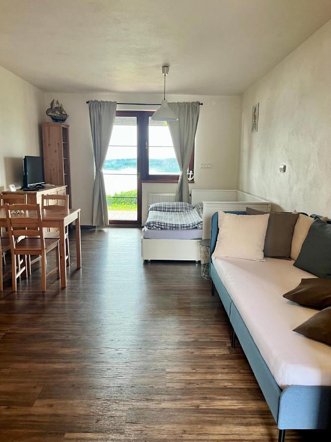 Apartman Plachetnice Frymburk Bagian luar foto